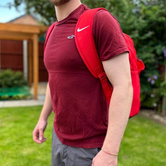 Nike red back pack - Picture 4 of 4